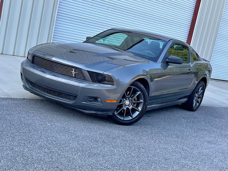 2011 Ford Mustang - Coupe 2D