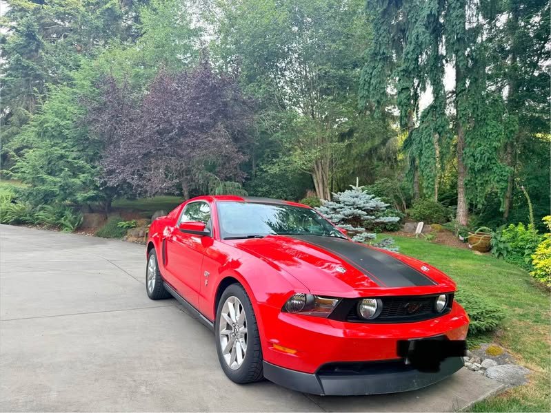 2010 Ford Mustang - GT Premium Coupe 2D