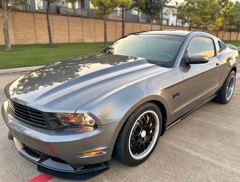 2012 Ford Mustang - GT Premium Coupe 2D