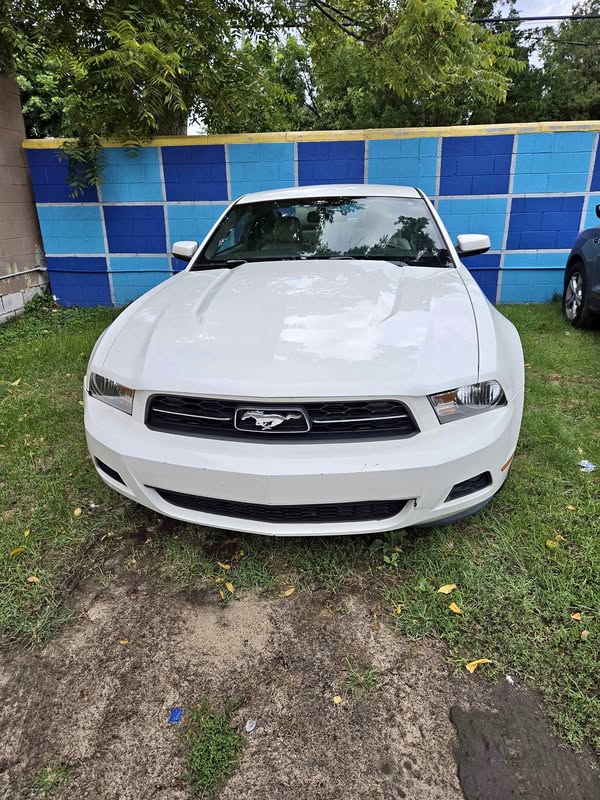 2012 Ford Mustang - V6 Premium Coupe 2D