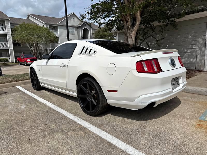 2010 Ford Mustang - GT Coupe 2D