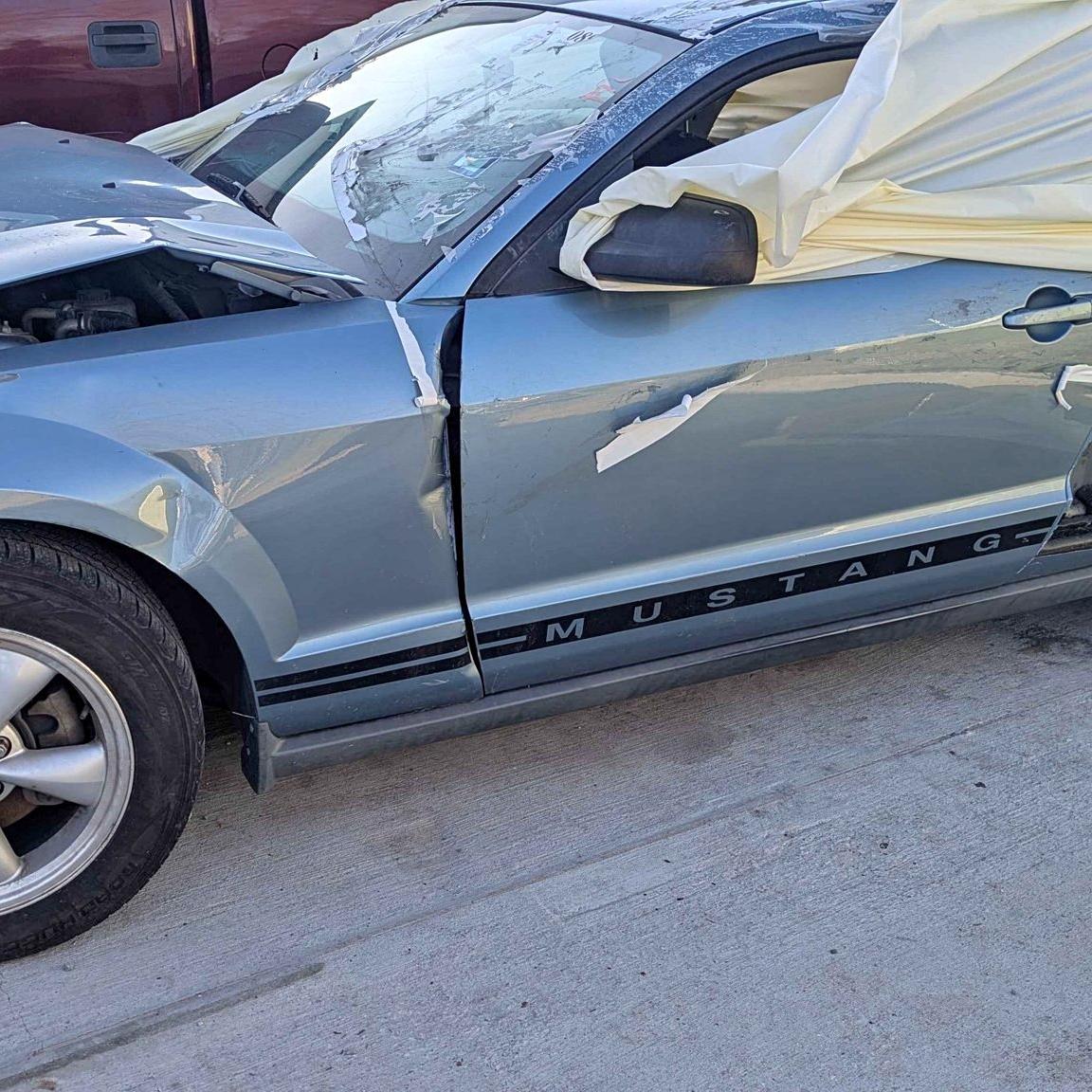 2005 Ford Mustang - V6 Coupe 2D