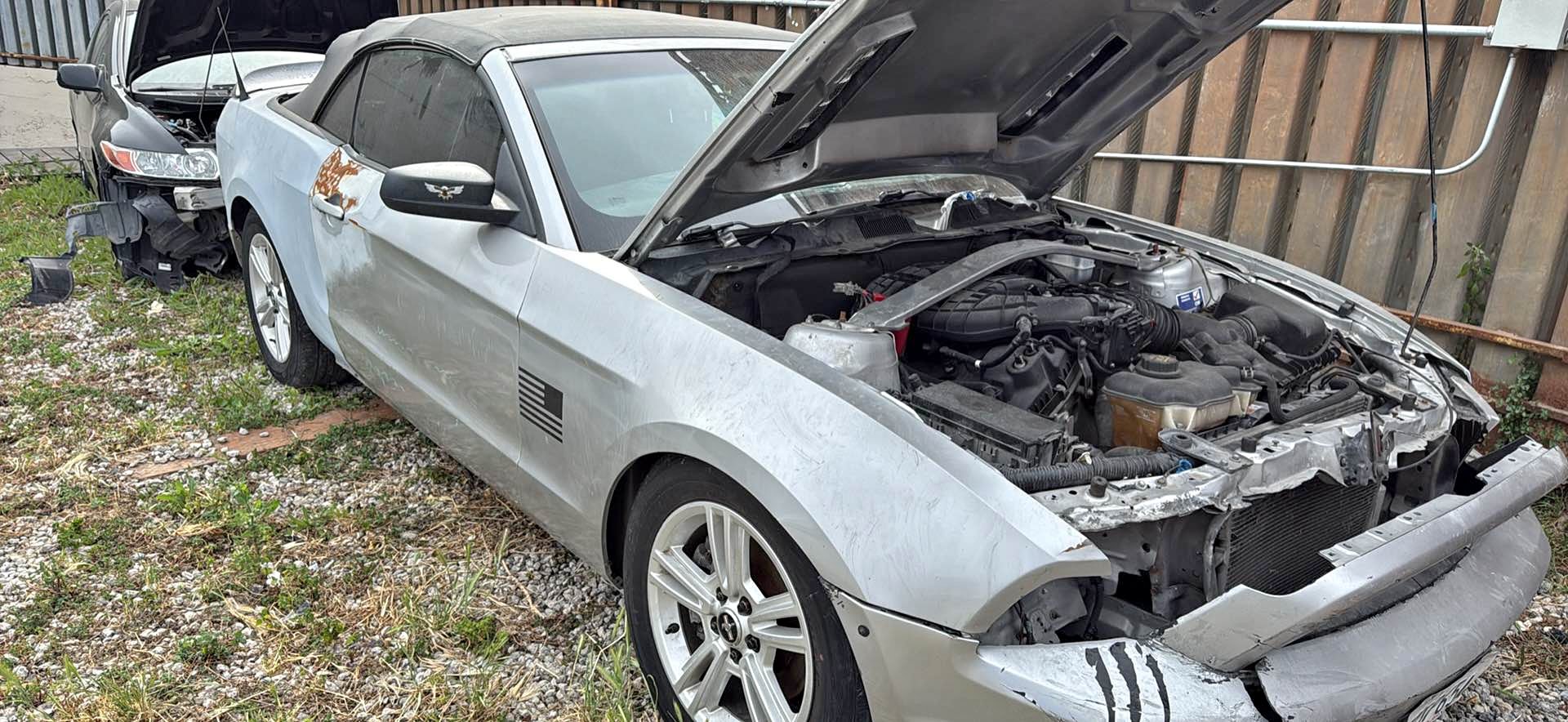 2012 Ford Mustang - Convertible 2D