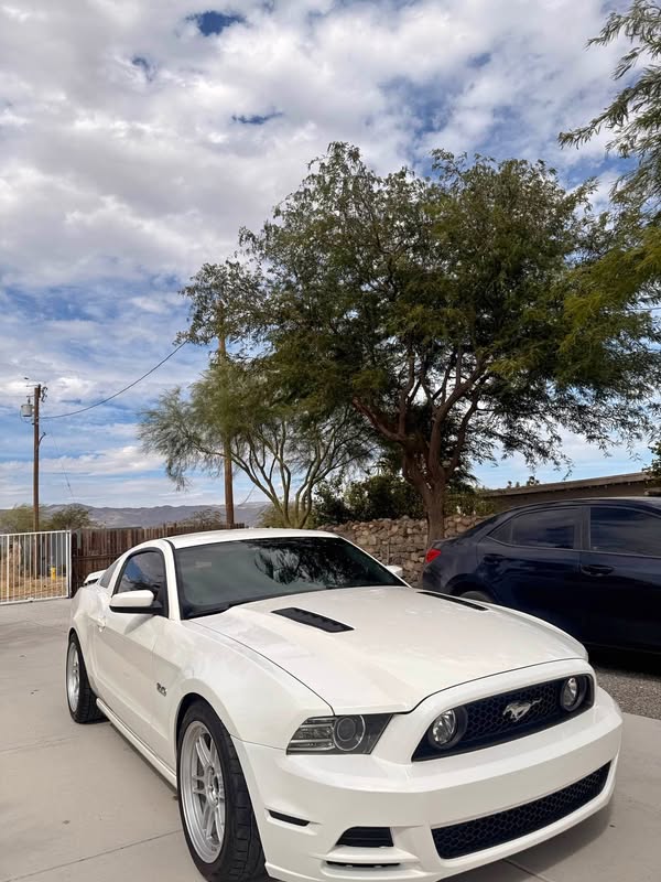 2013 Ford Mustang - GT Premium Coupe 2D