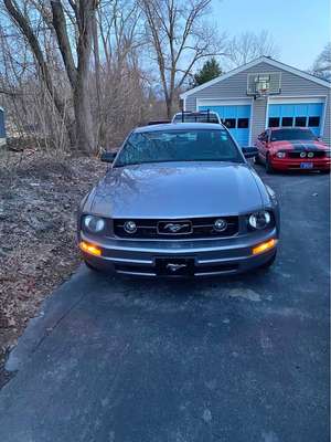 2006 Ford Mustang - V6 Coupe 2D