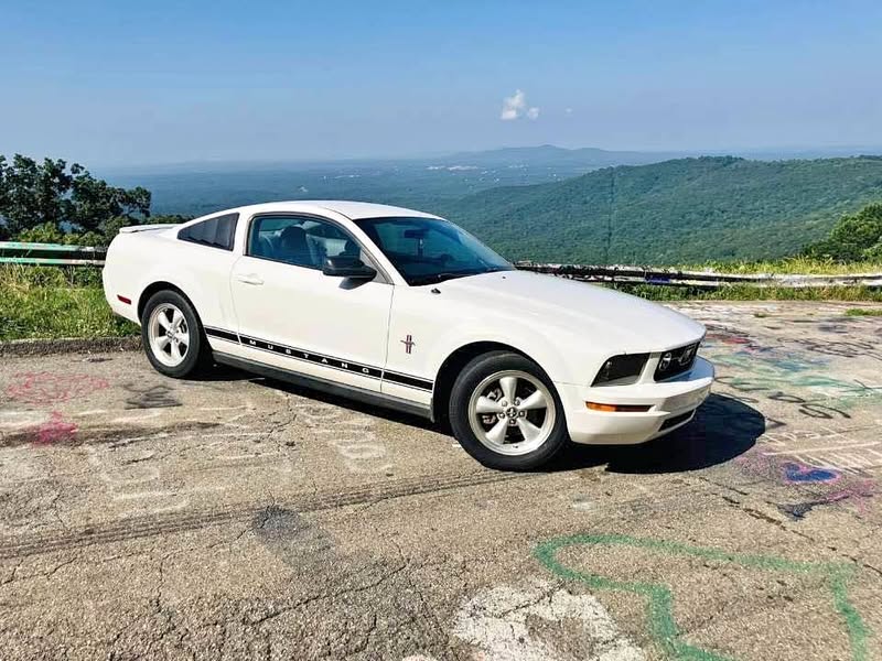 2007 Ford Mustang - V6 Premium Coupe 2D