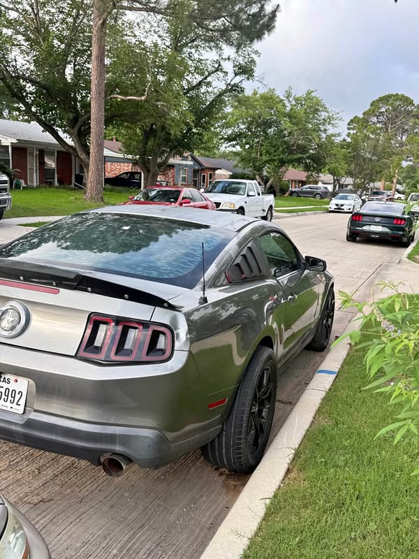 2012 Ford Mustang - V6 Coupe 2D