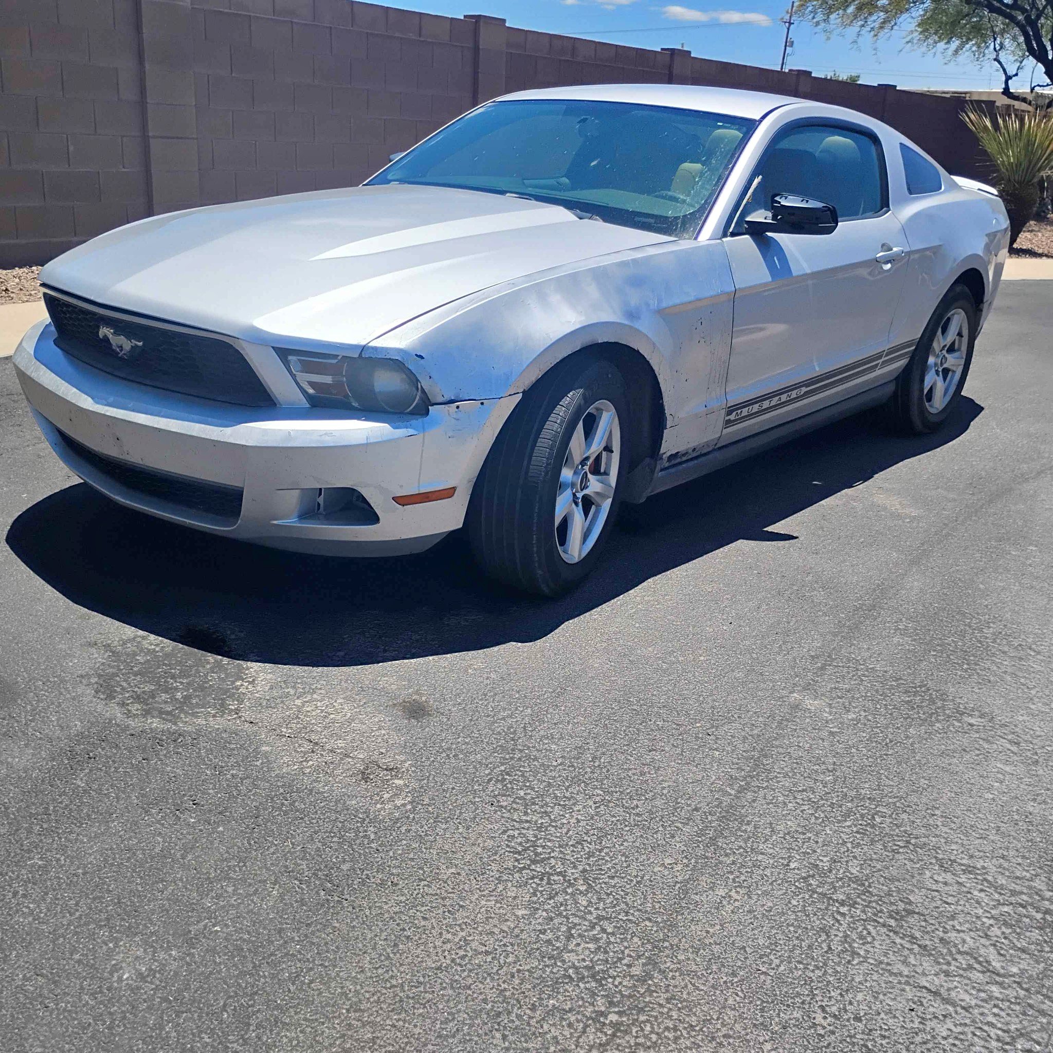 2012 Ford Mustang - V6 Premium Coupe 2D