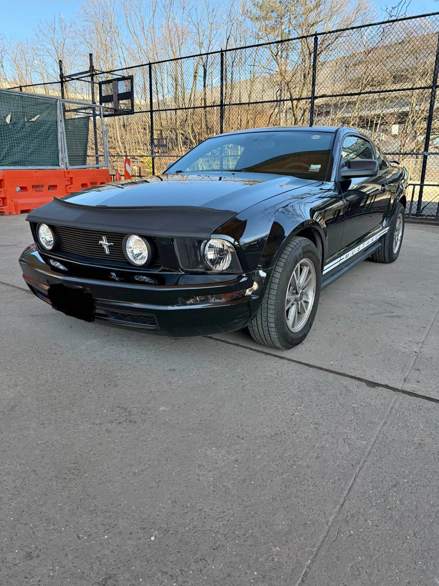 2005 Ford Mustang - V6 Coupe 2D