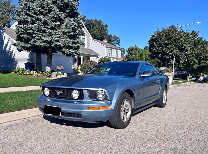 2006 Ford Mustang - Premium