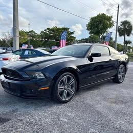 2014 Ford Mustang V6 Coupe RWD   Miles
