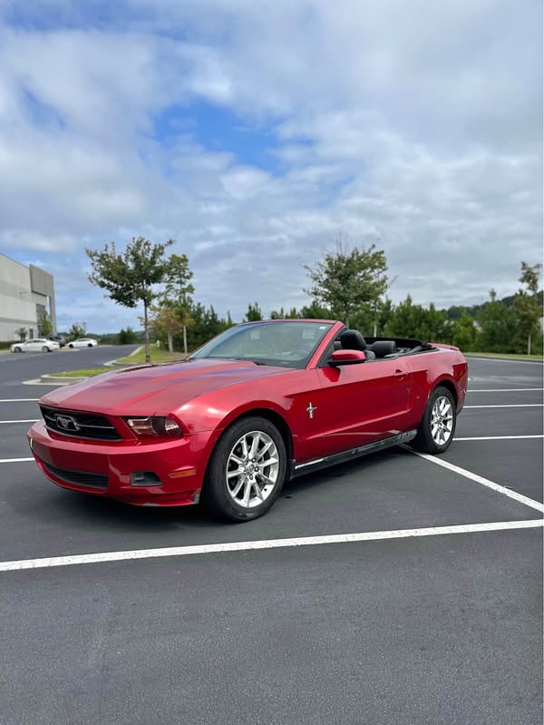 2010 Ford Mustang - V6 Premium Convertible 2D