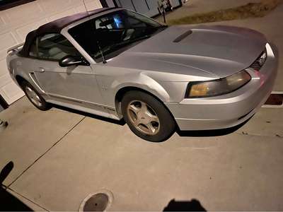 2005 Ford Mustang - Convertible 2D