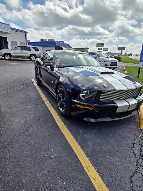 2007 Ford Mustang - Premium Coupe 2D
