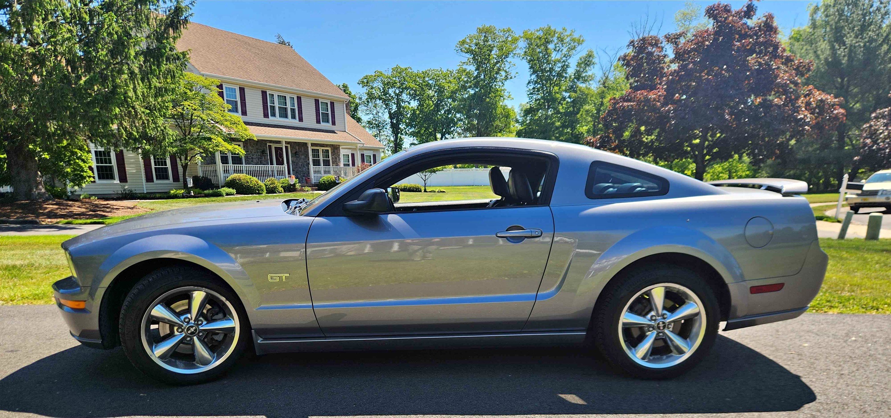 2006 Ford Mustang - GT Premium Coupe 2D