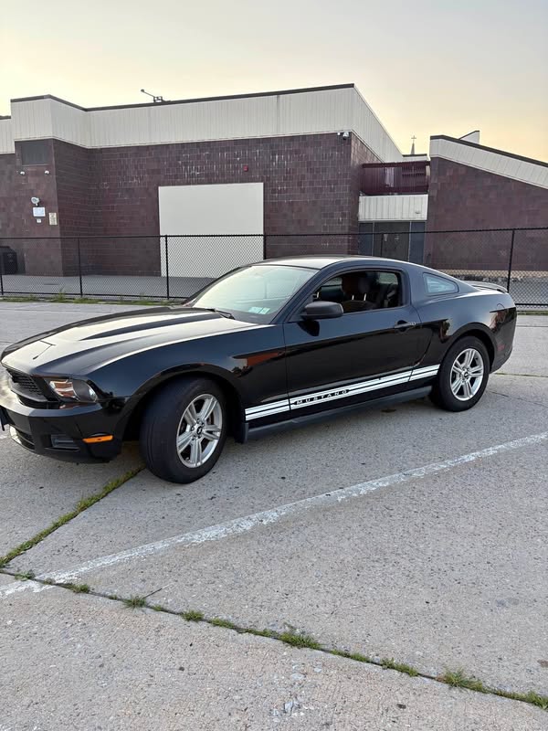 2012 Ford Mustang - Coupe 2D