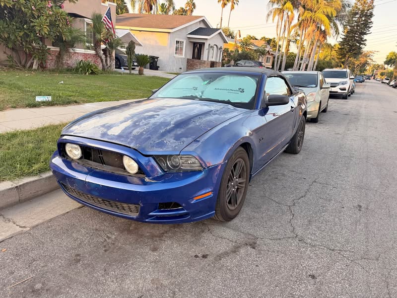 2013 Ford Mustang - V6 Convertible 2D