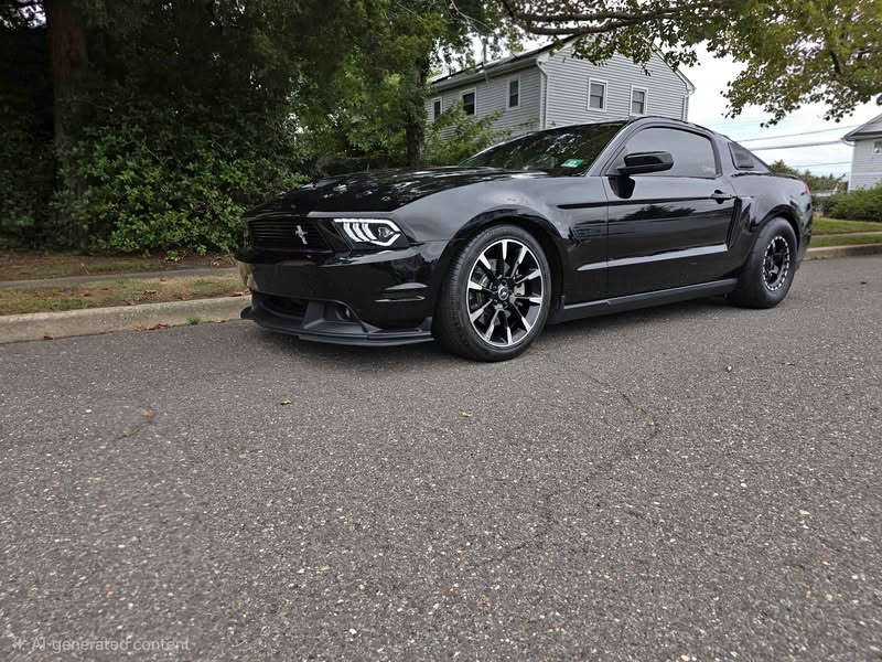 2012 Ford Mustang - GT Deluxe Coupe 2D
