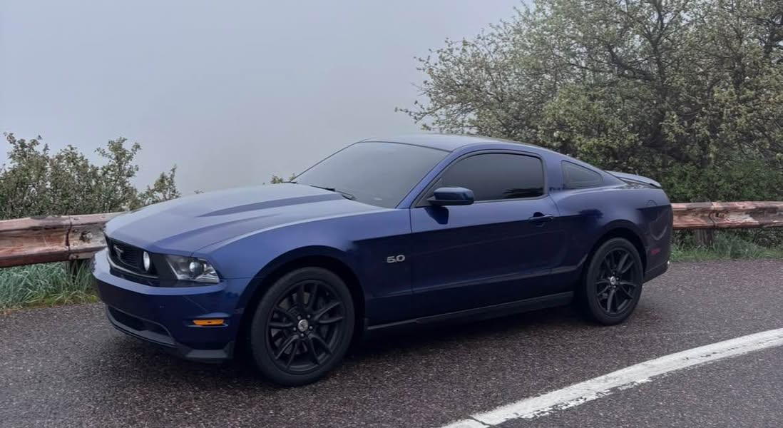 2011 Ford Mustang - GT Premium Coupe 2D