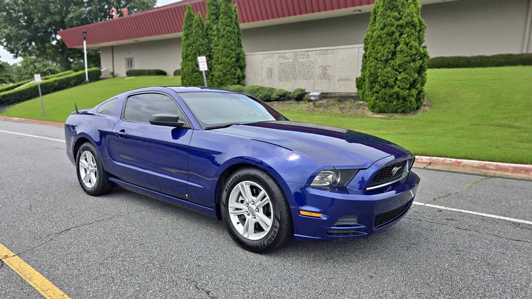 2013 Ford Mustang - V6 Coupe 2D
