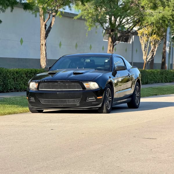 2012 Ford Mustang - Premium Coupe 2D