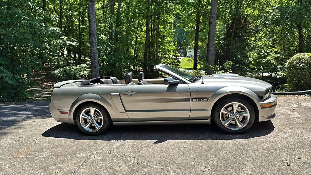 2009 Ford Mustang - GT Premium Convertible 2D