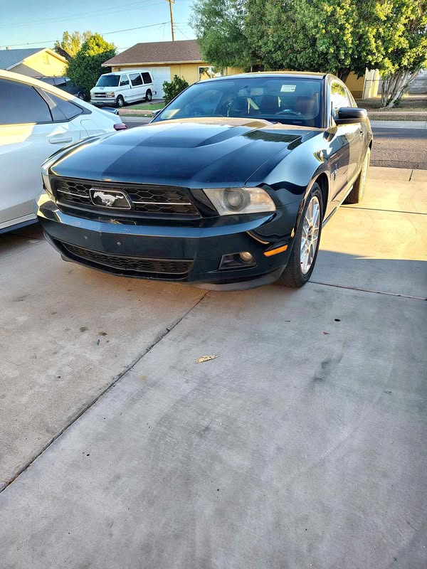 2012 Ford Mustang - V6 Premium Coupe 2D