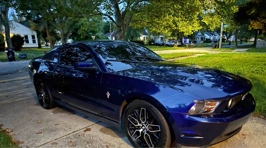 2011 Ford Mustang - Premium Coupe 2D