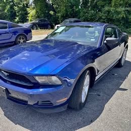 2012 Ford mustang v6 2dr fastback 3.7l
