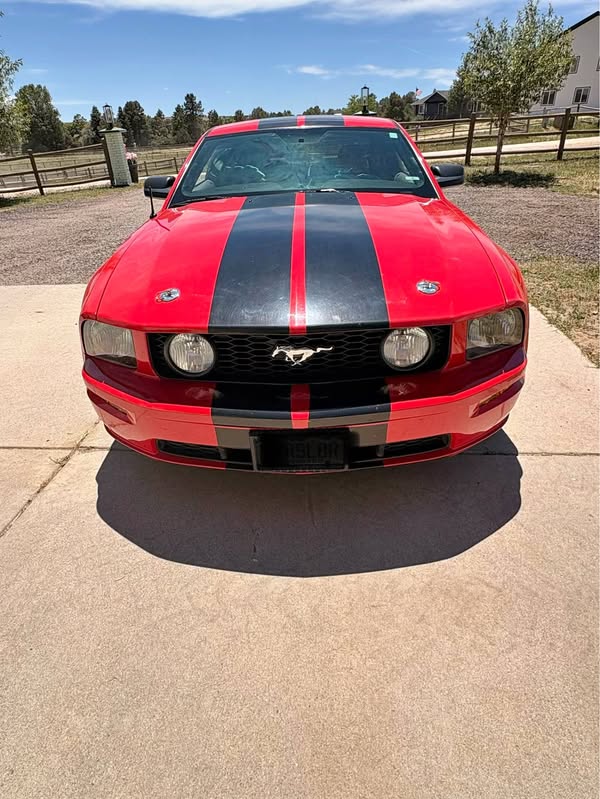 2006 Ford Mustang GT Coupe 2D