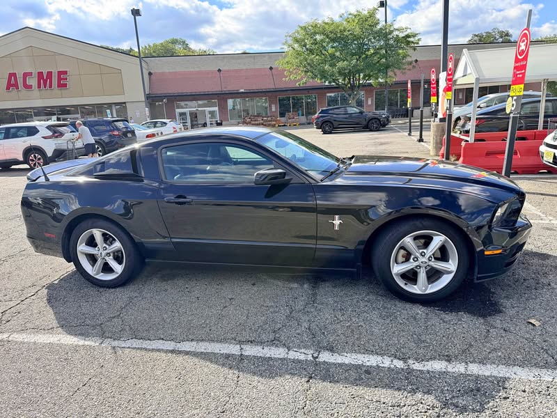 2014 Ford Mustang - Premium package