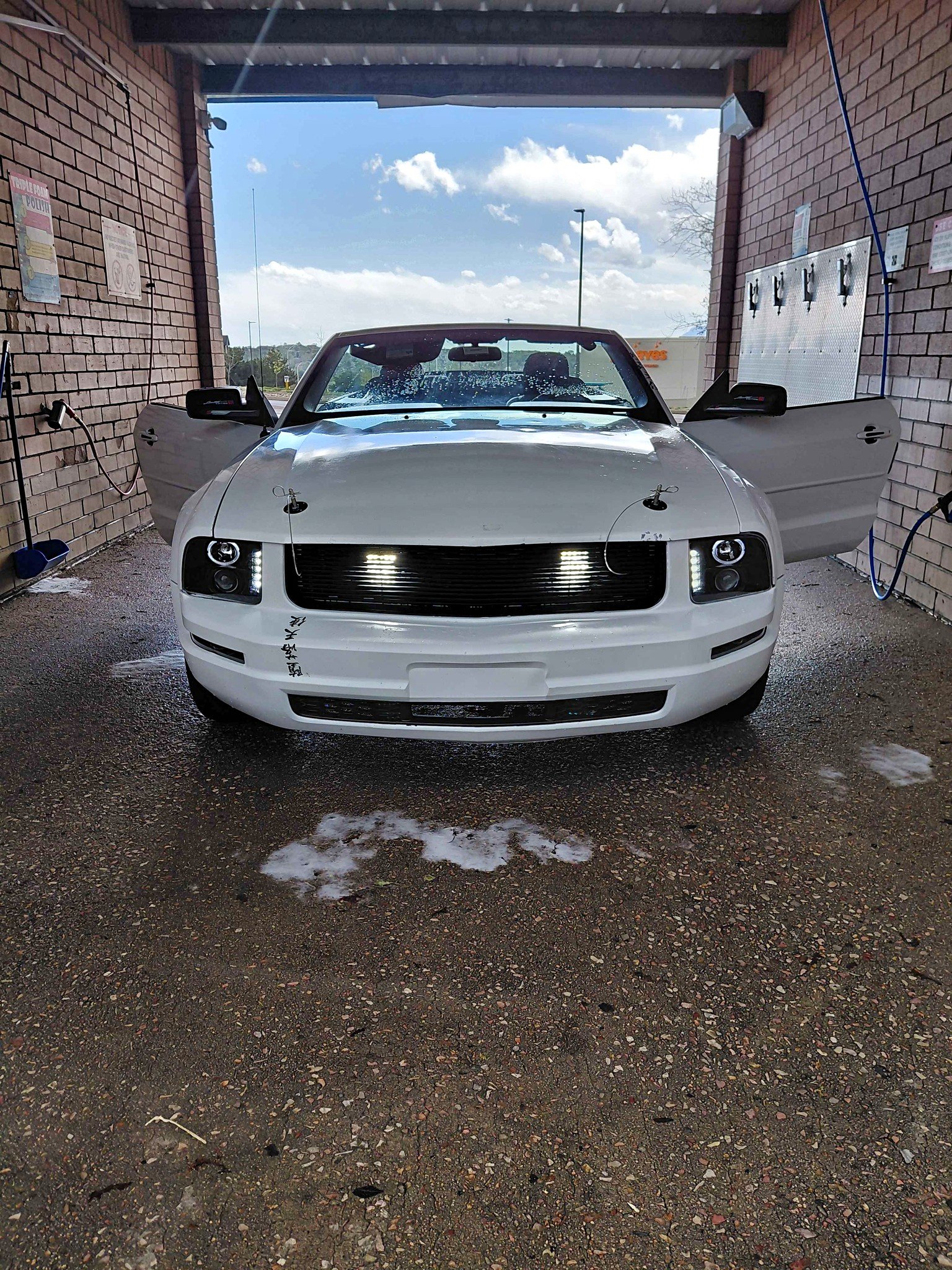 2006 Ford Mustang - V6 co