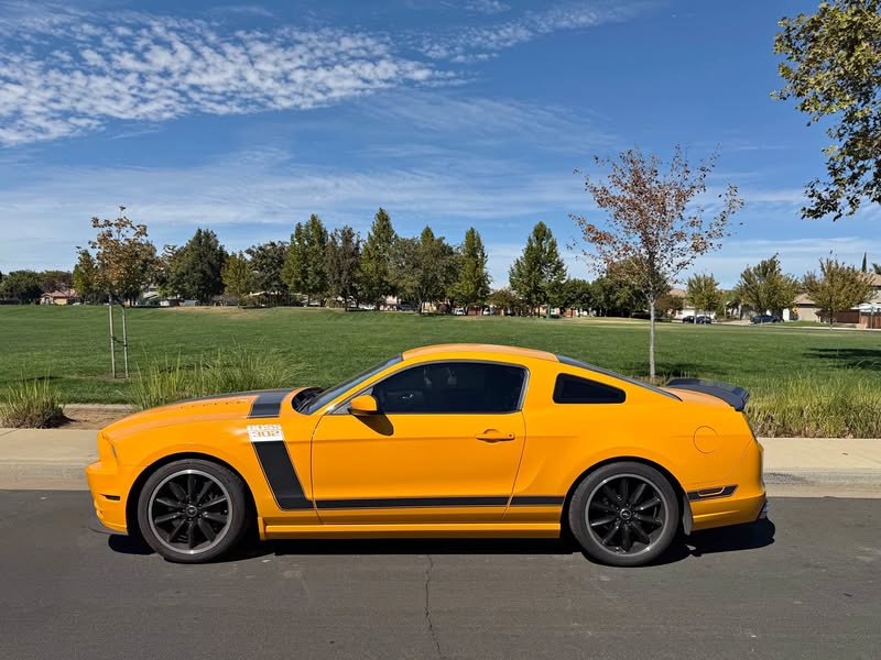 2013 Ford Mustang - Boss 302 Coupe 2D