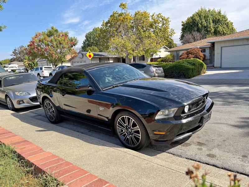 2010 Ford Mustang - GT Premium Convertible 2D