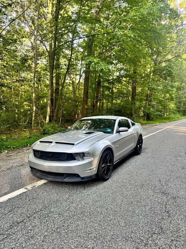 2011 Ford Mustang - GT Premium Coupe 2D