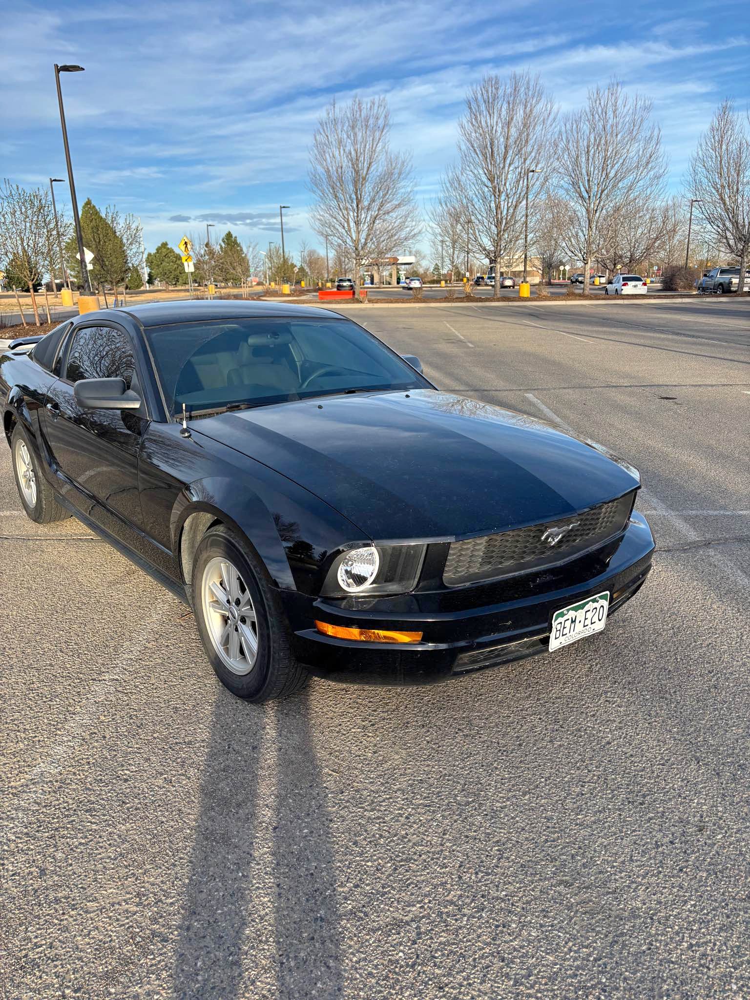2005 Ford Mustang - V6 Deluxe
