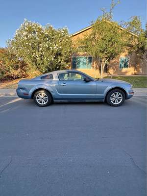 2005 Ford Mustang - Premium Coupe 2D