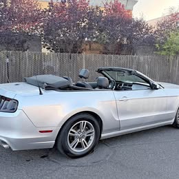 2014 Ford Mustang - Convertible 2D