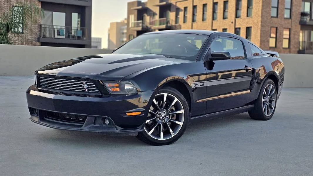 2012 Ford Mustang - California Special GT