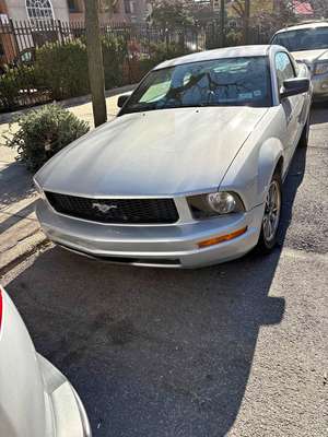 2005 Ford Mustang - Grey