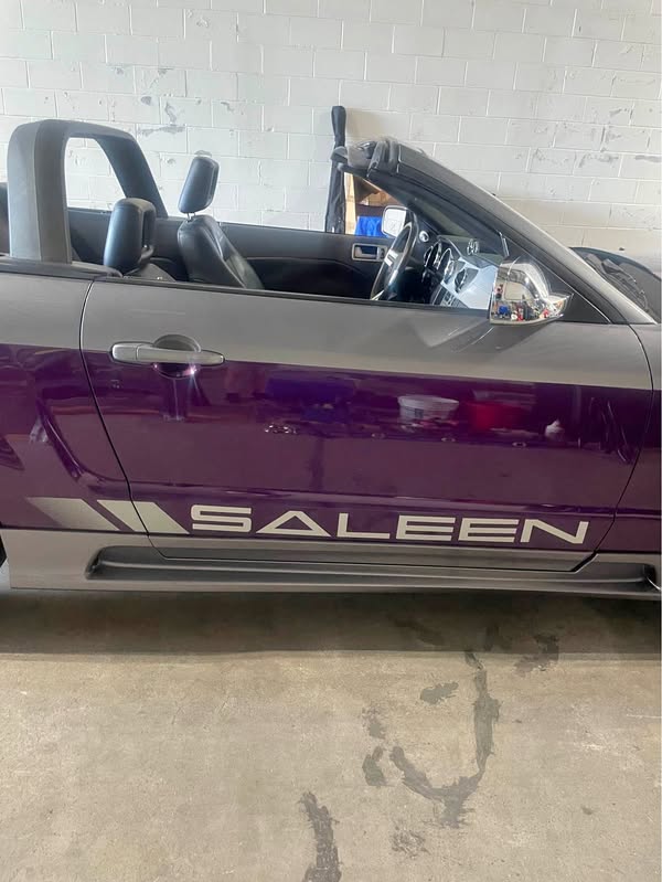 2006 Ford Mustang - Saleen