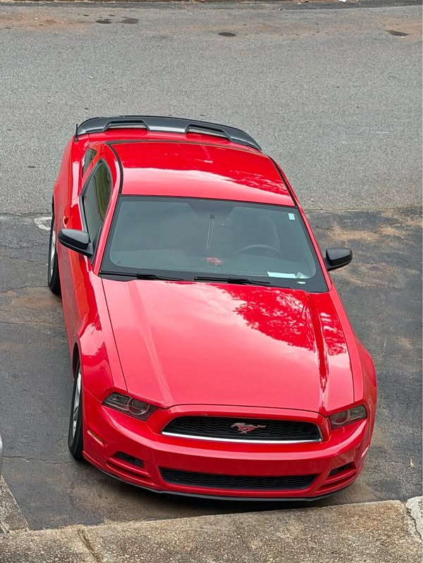 2014 Ford Mustang - V6