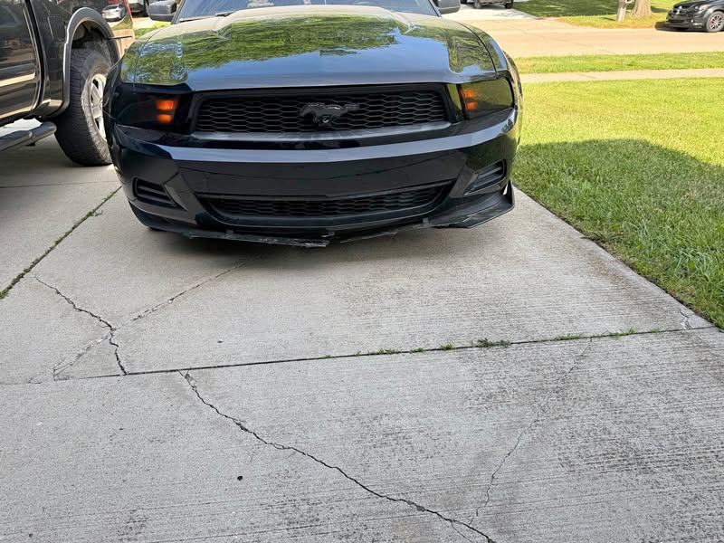 2012 Ford Mustang - V6