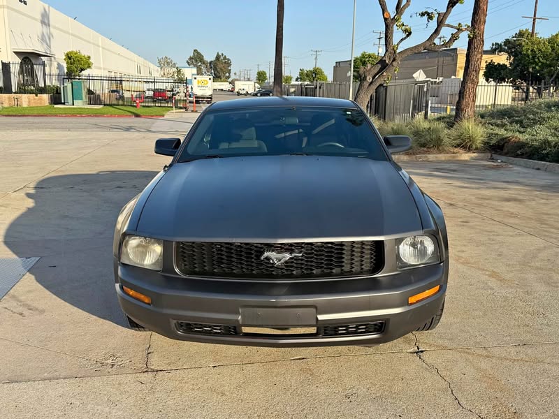 2005 Ford Mustang - V6 Coupe 2D