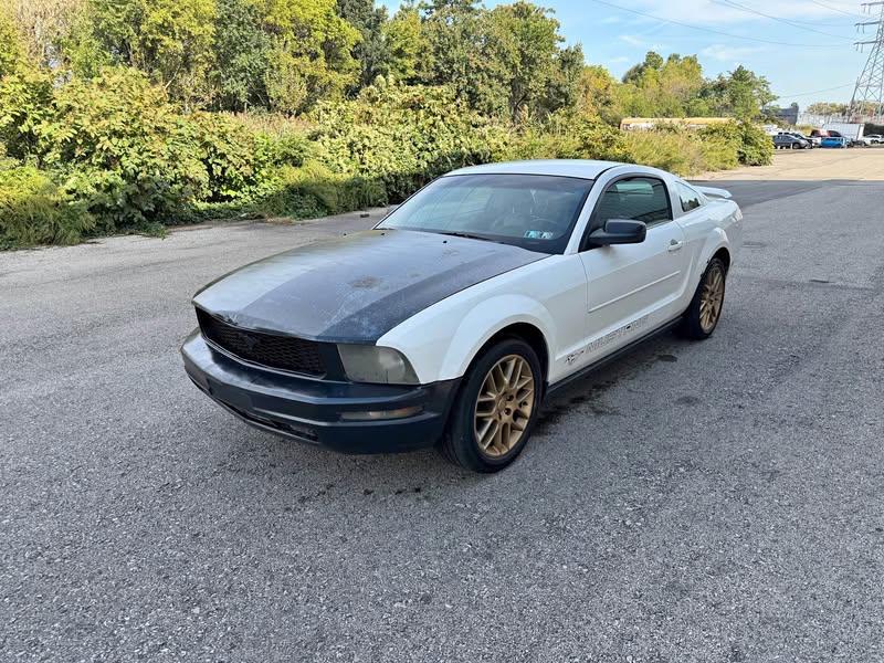 2006 Ford Mustang - Coupe 2D