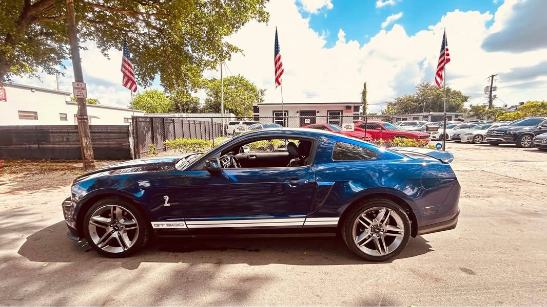 2010 Ford Mustang - Shelby GT500 Coupe 2D