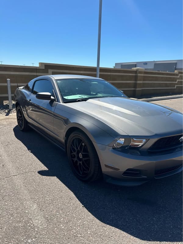 2011 Ford Mustang - Coupe 2D