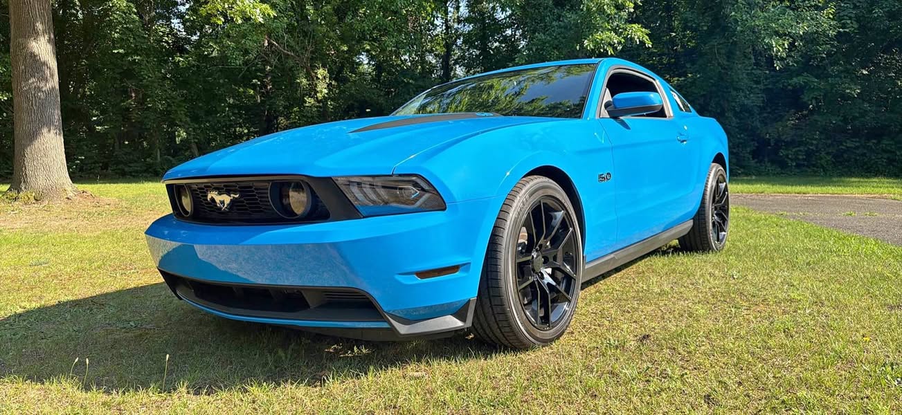 2011 Ford Mustang - GT Premium Coupe 2D