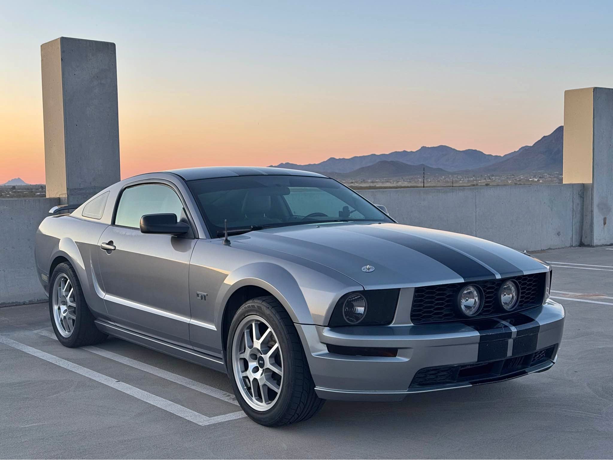 2006 Ford Mustang - GT Deluxe Coupe 2D