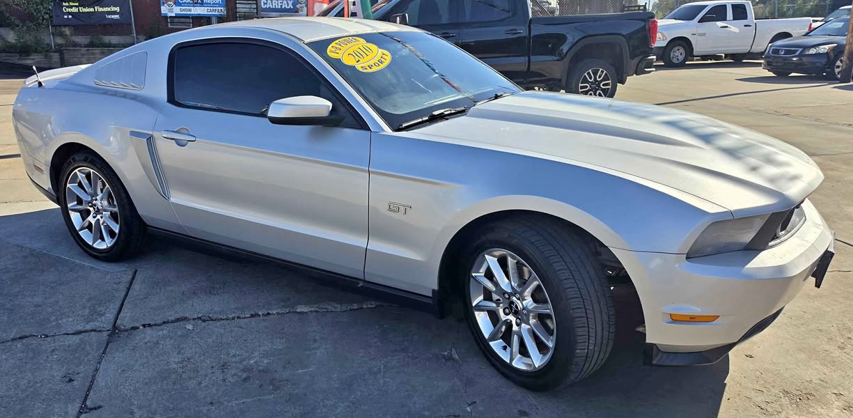 2010 Ford Mustang - GT Premium Coupe 2D